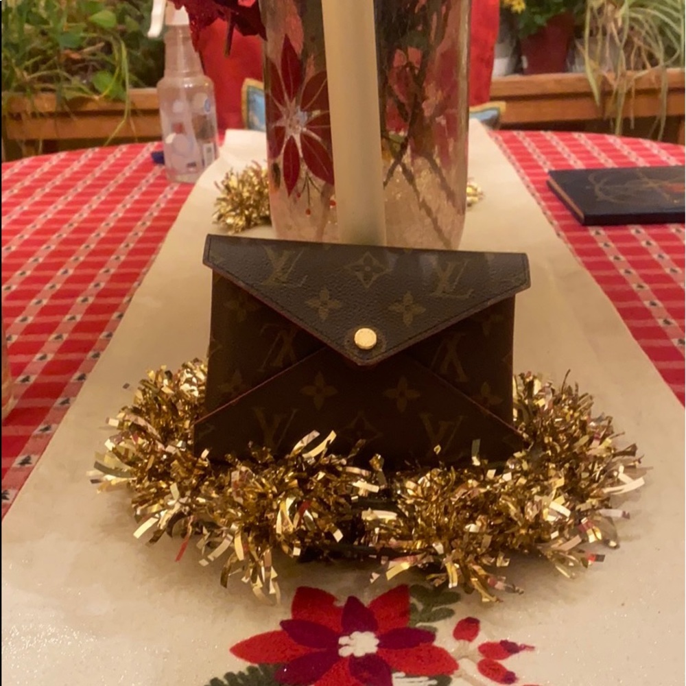 Authentic Louis Vuitton pouch